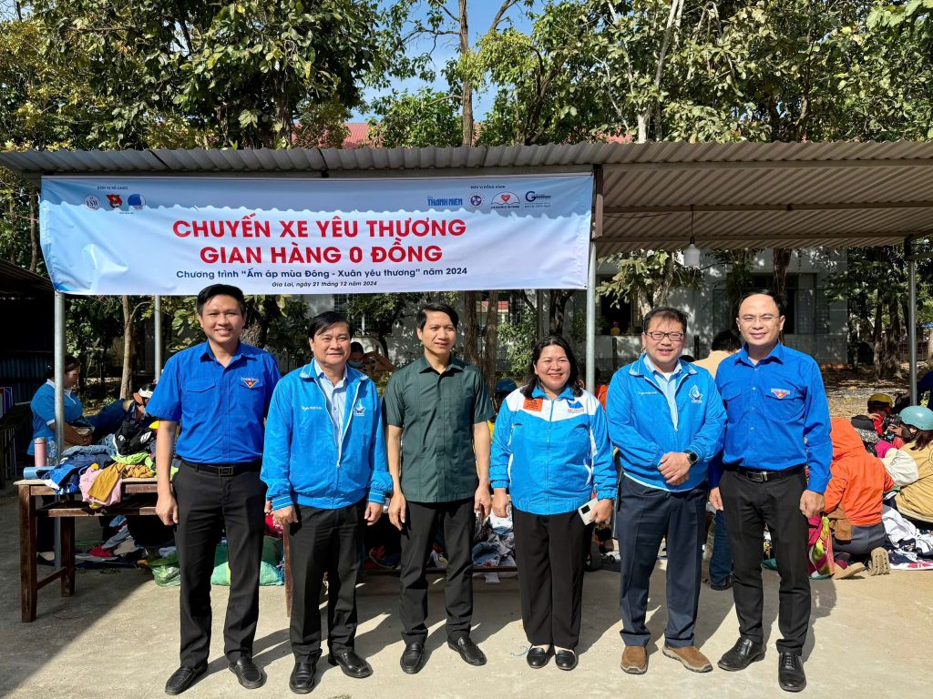 Đoàn Thanh niên VRG tham gia nhiều hoạt động ý nghĩa cho người dân vùng biên giới ở Gia Lai
